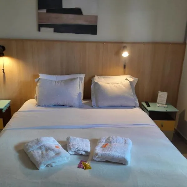 Ríos que nos unen, hotel v destinaci Colonia del Sacramento