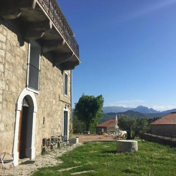 A Casa Carbinesa, hotel in Carbini