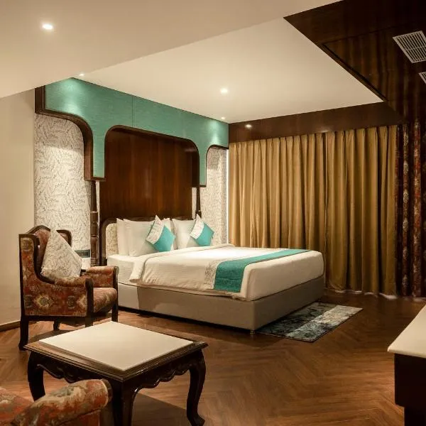 HOTEL LAKE VIEW, hotel in Baharampur