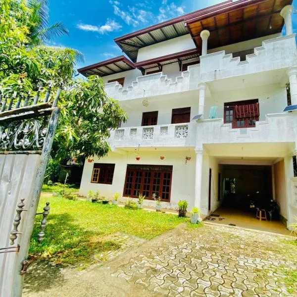 Hamba Hostel for Safari, Hotel in Hambantota