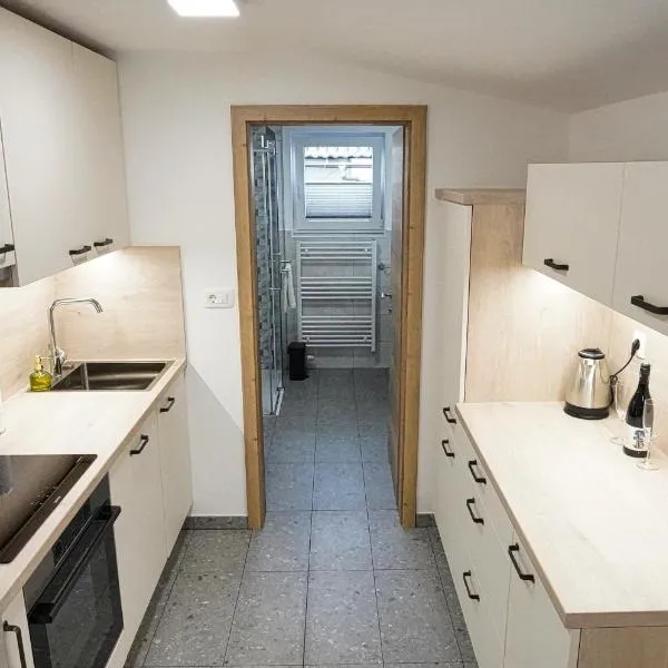 Apartment Pr'pek, hotel in Bohinj
