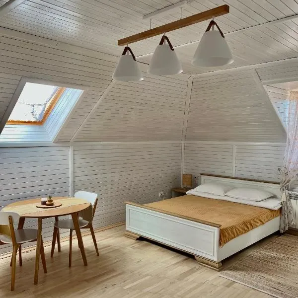 Гостерія"Old Town", hotel in Kamianets-Podilskyi