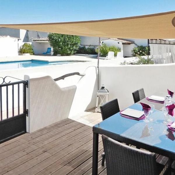 Holiday home with shared pool