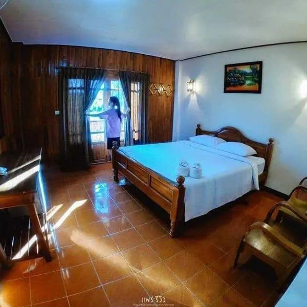 บ้านสวนกุหลาบแก้วรีสอร์ท, ξενοδοχείο σε Ban Mae Lai