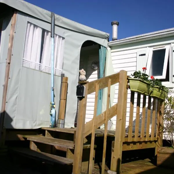 Chez Eponine, hotel v destinaci Dannes