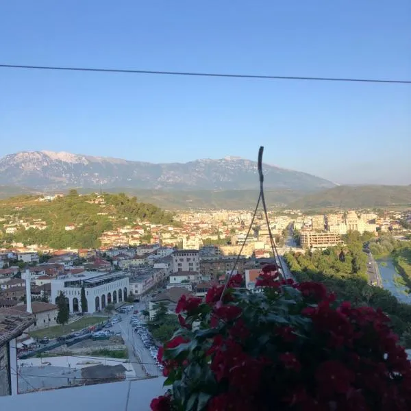 Guest House LION, ξενοδοχείο σε Berat