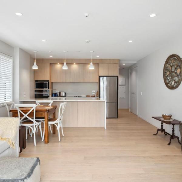 Residence De La Mer - Orewa Holiday Home