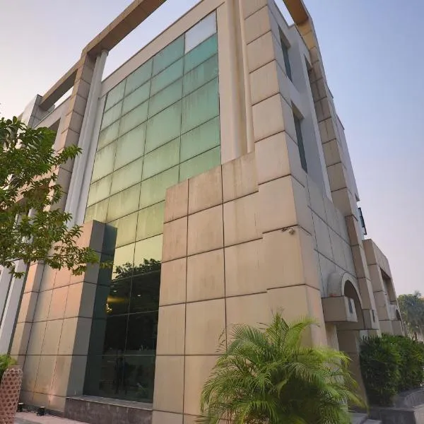 Goa Country Club By Pearl I Gurgaon, hotel in Gurgaon