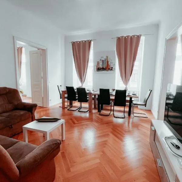 Raimond Apartment Ottakring Top 14, hotel in Vienna