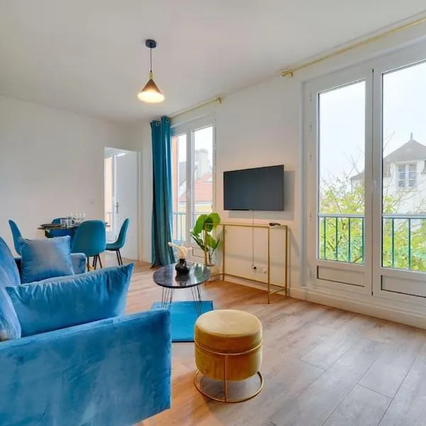 Welcome to Blue Dream House, hotel in Marly-le-Roi