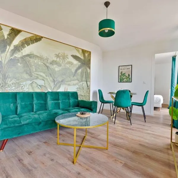 Welcome to the green House, hotel in Marly-le-Roi