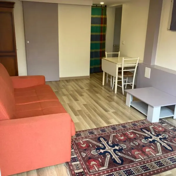 Studio proche paris et Disney, hotel v destinaci Vaires-sur-Marne