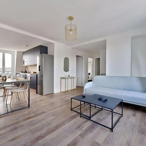 Welcome To The Lola House, hotel in Marly-le-Roi