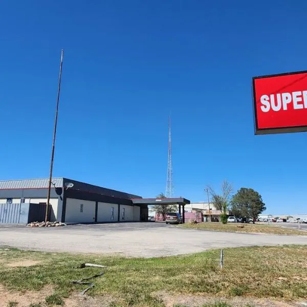Super 7 Inn, khách sạn ở Midland
