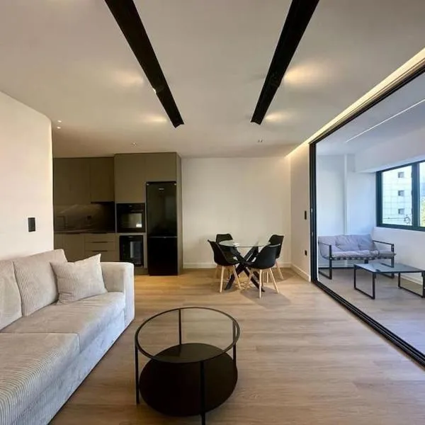 BlueMotion - PortHub Α1, khách sạn ở Piraeus