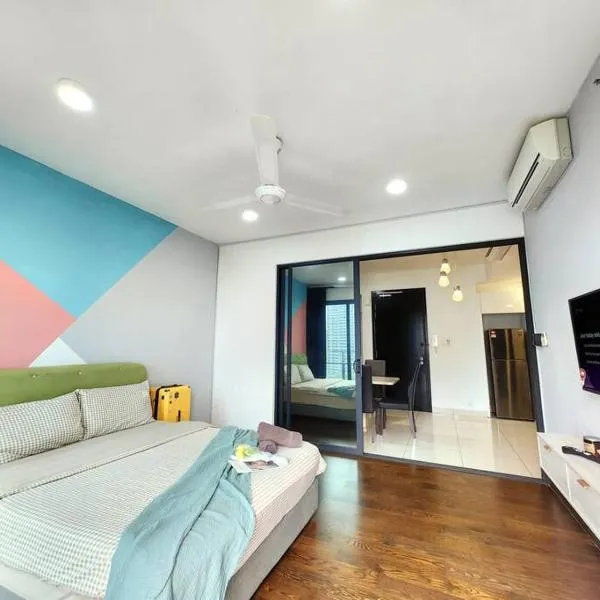 Almas Suites Netflix Wi-Fi Seaview By STAY, hotel in Nusajaya