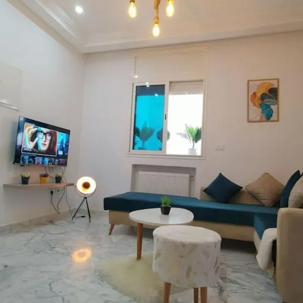 Beautiful apartment in lac2 1 min away from Tunisia Mall，位于突尼斯的酒店