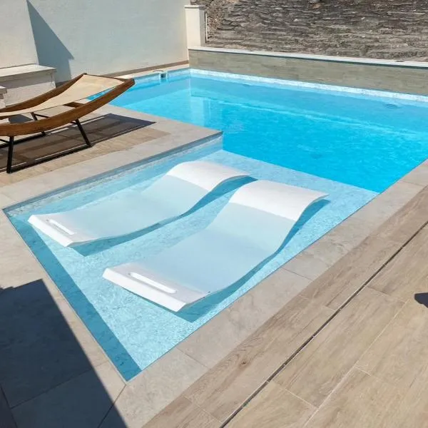 Villa de Blue 3, hotel in Bol