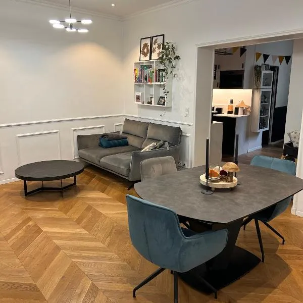 Paris 16 lux and cozy 2 bedroom, hotel in Paris