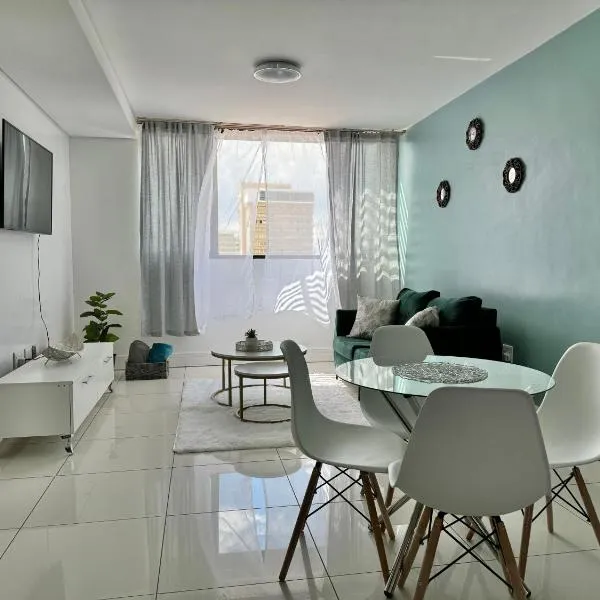 Emy's City Center Flat at 77 on Independence，位于温特和克的酒店