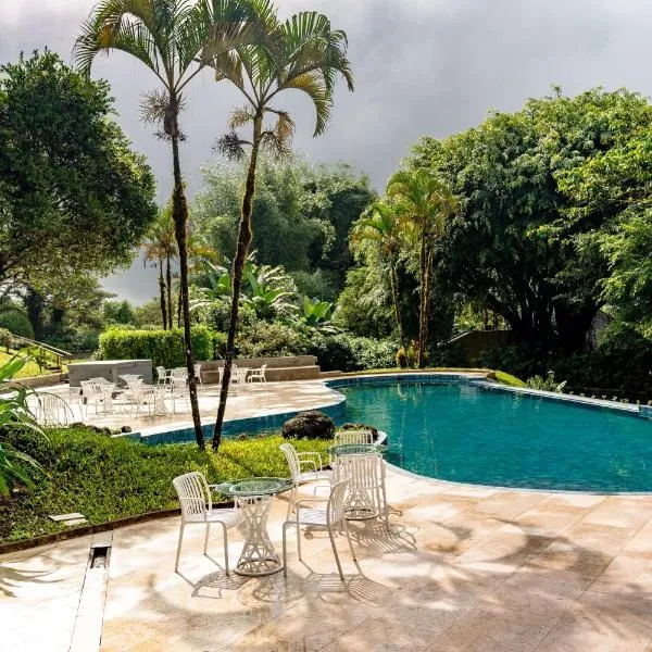 Royal Palm Galapagos, Curio Collection Hotel by Hilton, hotel in Bellavista