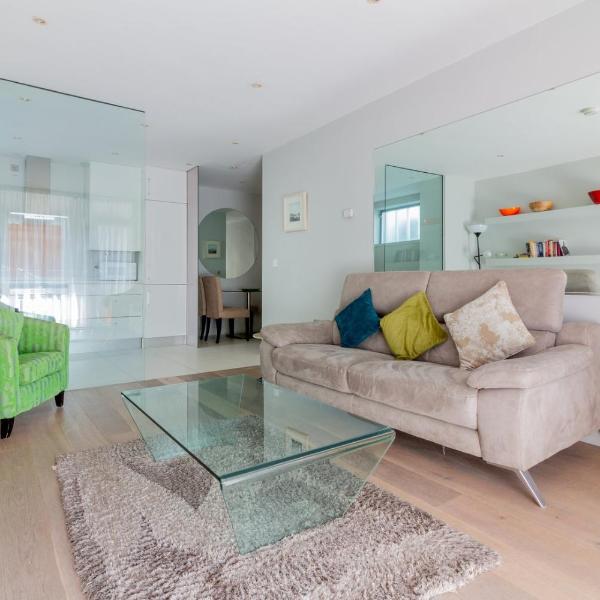GuestReady - Stylish Living on Baggot Street, Dublin