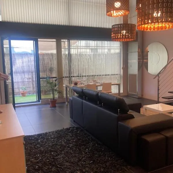 Apartamento tipo Loft, отель в городе Мадрид