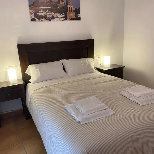 Apartamento Puerta del Perdón, hotel in Constantina
