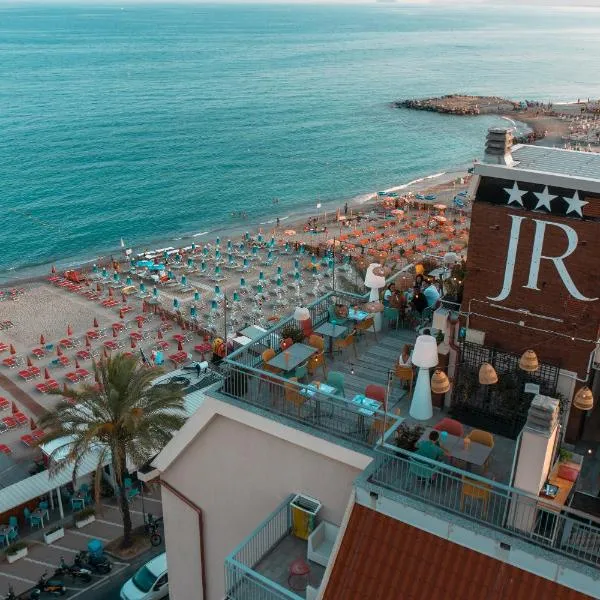 Hotel Jolly Roger, hotel en Pietra Ligure