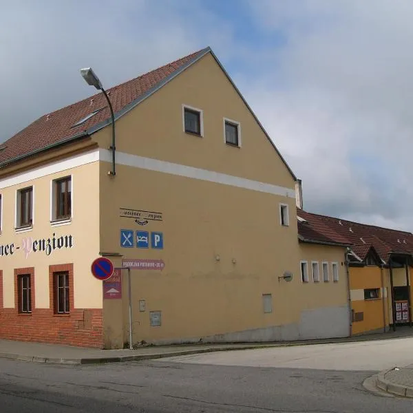 PENZION U TOČÍKA, hotel in Kunžak