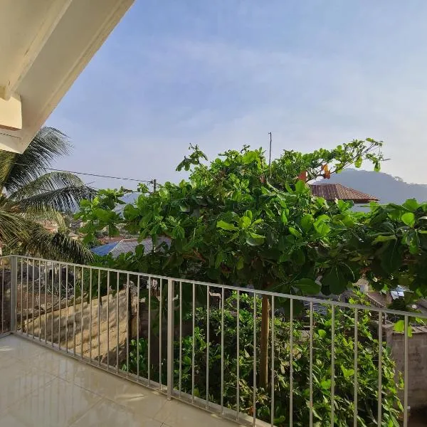 House Sleeps6-Bbq-Balcony-ScenicMountainView, hotel v destinaci Freetown