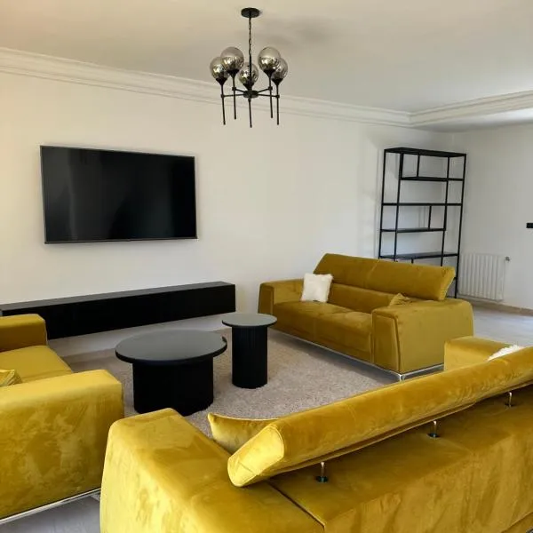 Villa avec piscine la marsa, ξενοδοχείο σε Λα Μάρσα