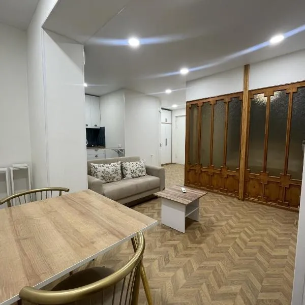 Modern studio in the city center, hotel v destinaci Tbilisi City