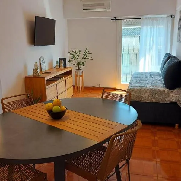 Cálido Lezama, готель у Буенос-Айресі