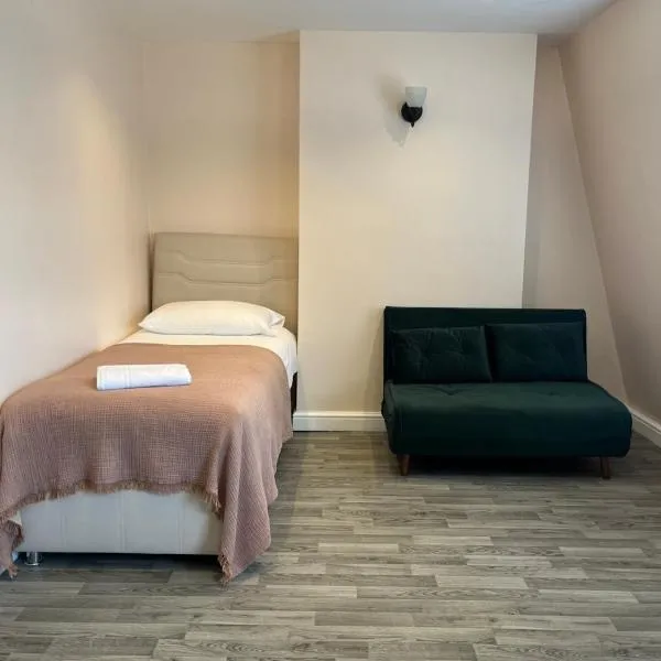 The Lily Aparts, hotel in London