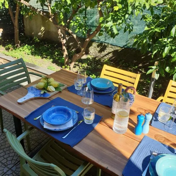 Marty&Olly Luxury Garden Apt, ξενοδοχείο στο Μοντερόσο αλ Μάρε