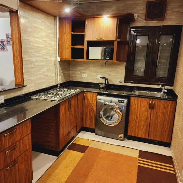 Panorama sea view Domino's house, hotel in Alexandria