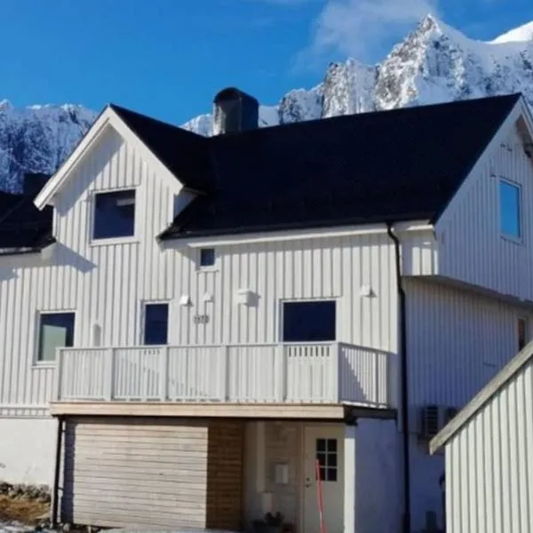 Norwegian house Maria Stua, hotel em Mefjordvær