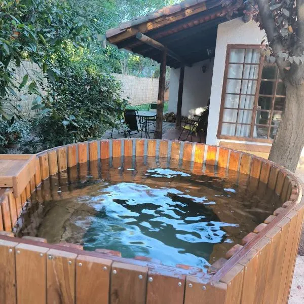 Casita de Campo en Pirque, hotel in Pirque