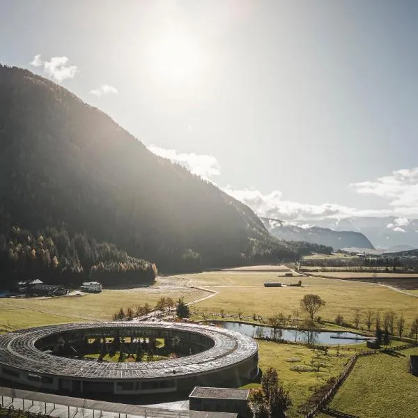 OLM Nature Escape - Eco Aparthotel, hotel in Campo Tures