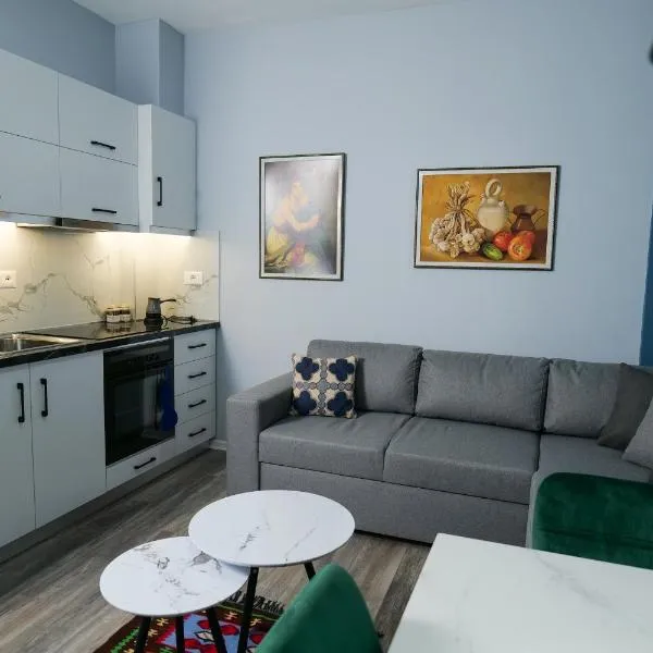 Travelers' Korça Home, hotel in Korçë