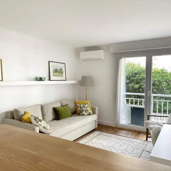 Appartement rénové CANNES, palm beach，位于戛纳的酒店