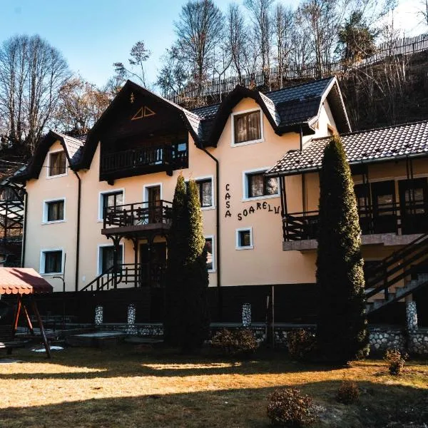 Pensiunea Casa Soarelui, hotel in Podu Dîmboviţei