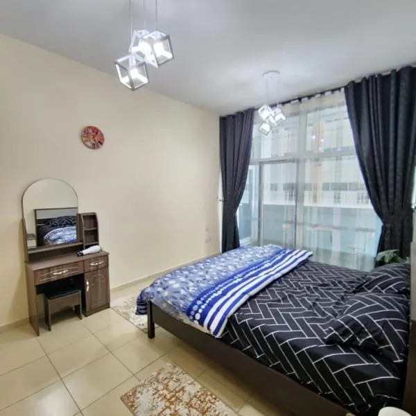 HOLIDAY HOME in Ajman, ξενοδοχείο σε Ajman 