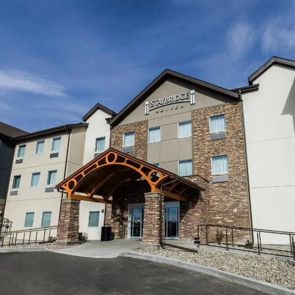 Staybridge Suites - Dawson Creek by IHG, hotel in Dawson Creek