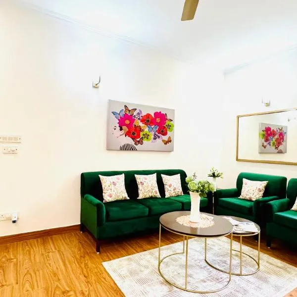 BluO Vasant Vihar PVR - Kitchen, Terrace, Lift, hotel in New Delhi