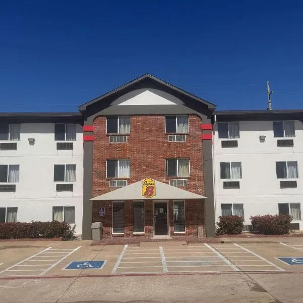 Super 8 by Wyndham College Station、カレッジ・ステーションのホテル