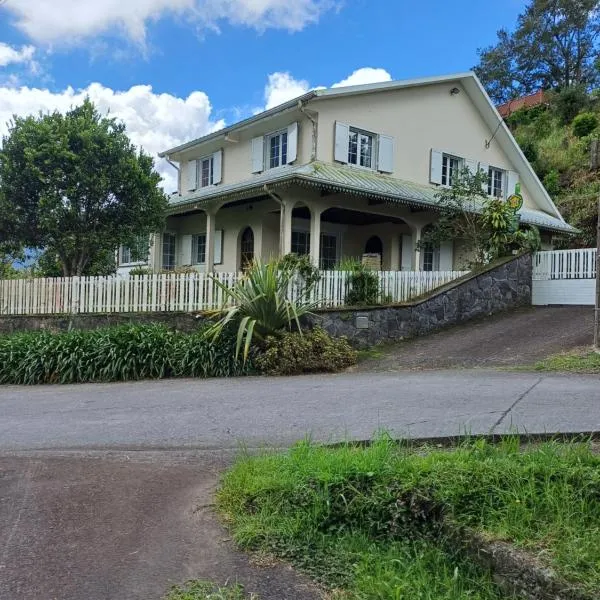 Porte de Mafate - Grand Ilet, ξενοδοχείο σε Salazie