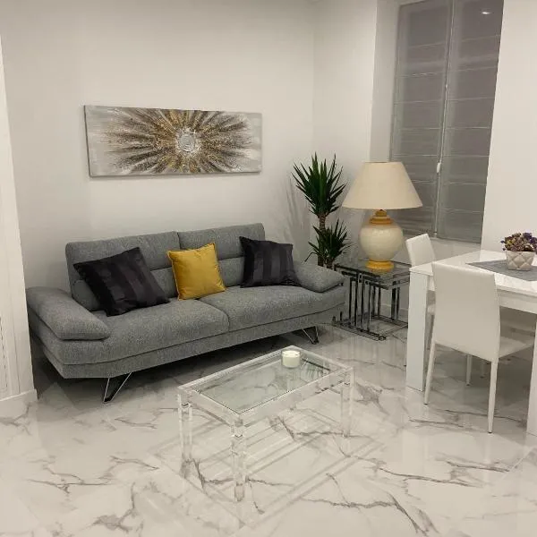 Appartement 3 pièces rénové, hôtel à Beausoleil