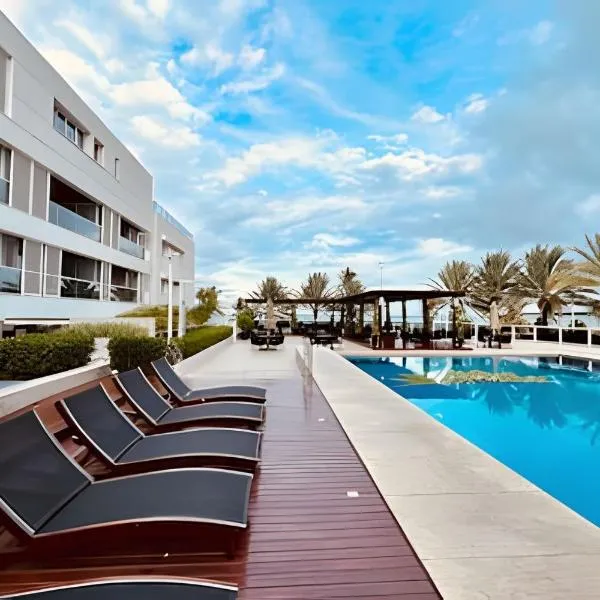 Aptos modernos no Solar Tambaú - 1 e 2 Quartos, hotel em João Pessoa
